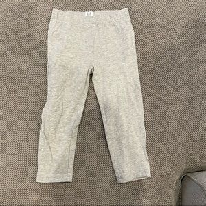 NWOT Gap Grey Capri Leggings XS
